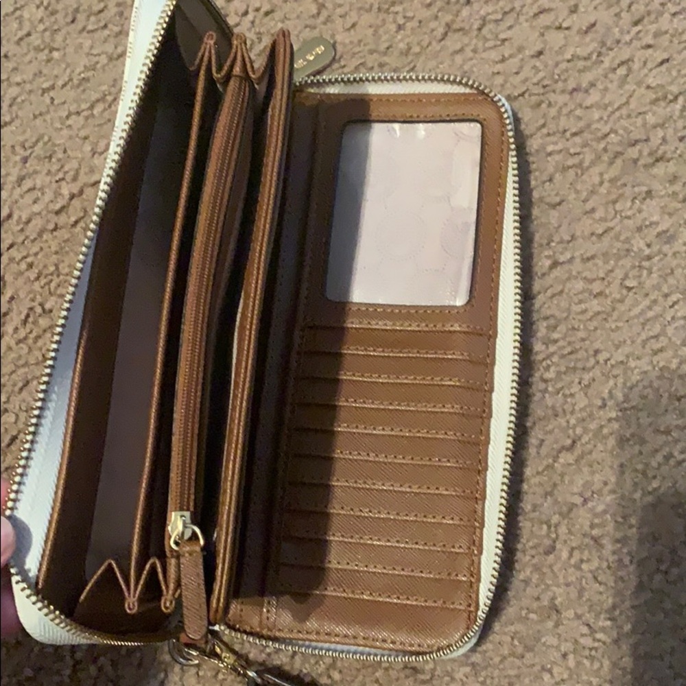 Wallet - Picture 3 of 3